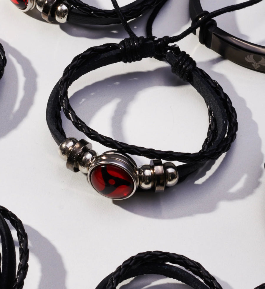 UrbanAura.Co – Uchiha Legacy Pack (Itachi Ring + Bracelet + Sharingan Chain)